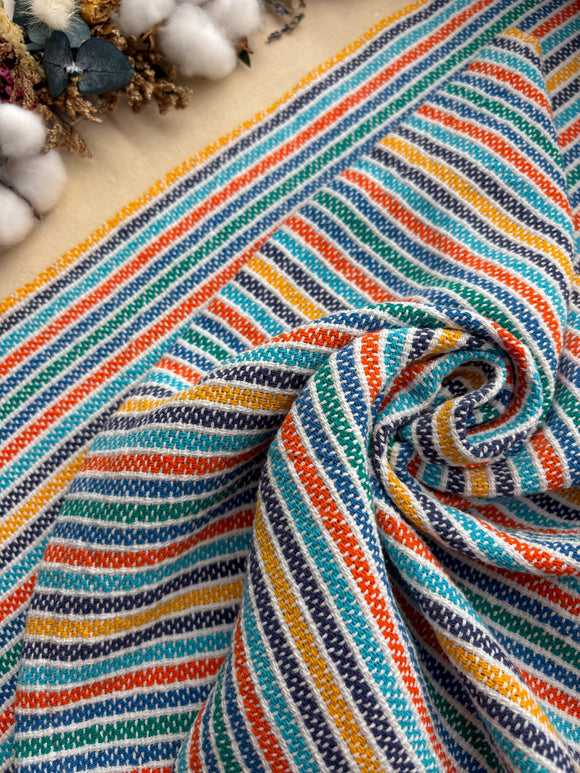 Sun-Kissed Towels: Shake Up Your Routine with Crammed Warp!