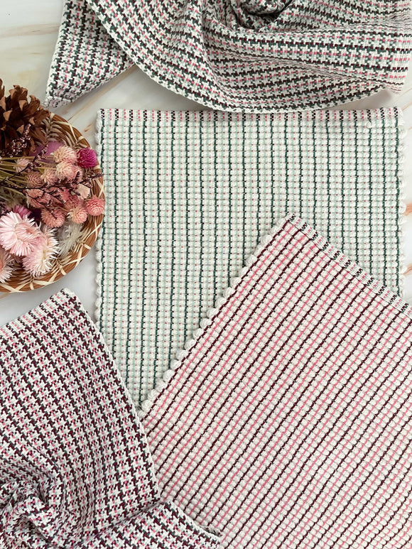 Holly Berry Placemats & Napkins